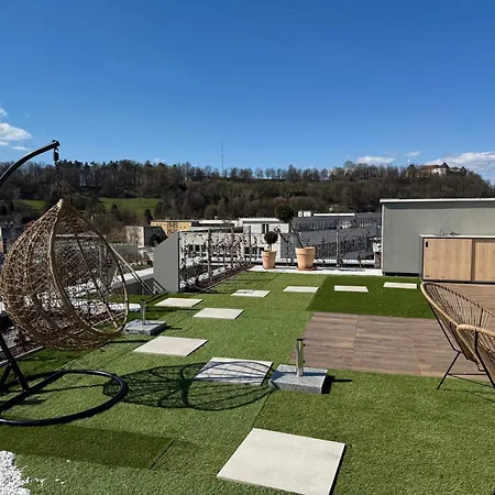 Penthouse - Garden Lägenhet