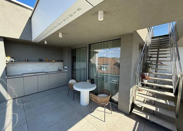 Penthouse - Garden Διαμέρισμα